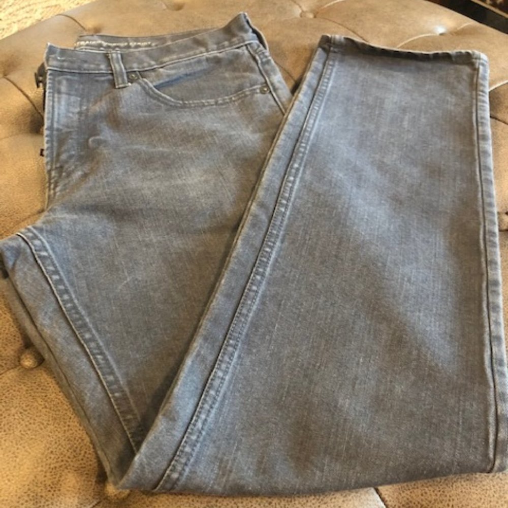 Old Navy 32x32 Grey Denim Slim Straight Etroit Jeans